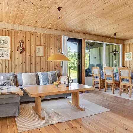 Schönes Haus Mit 3 Schlafzimmern In * Føllenslev