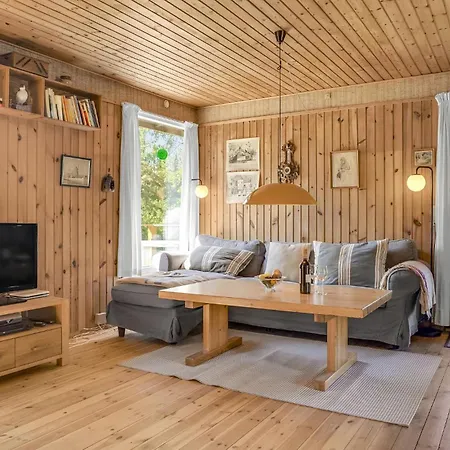 Vakantiehuis Three-bedroom In *