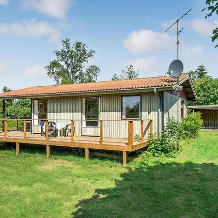 Schönes Haus Mit 3 Schlafzimmern In *