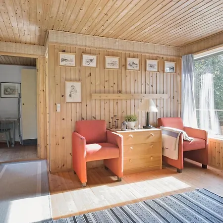 Holiday home Three-bedroom In