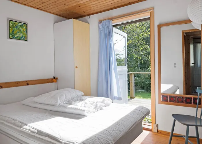 Three-bedroom In Feriehus